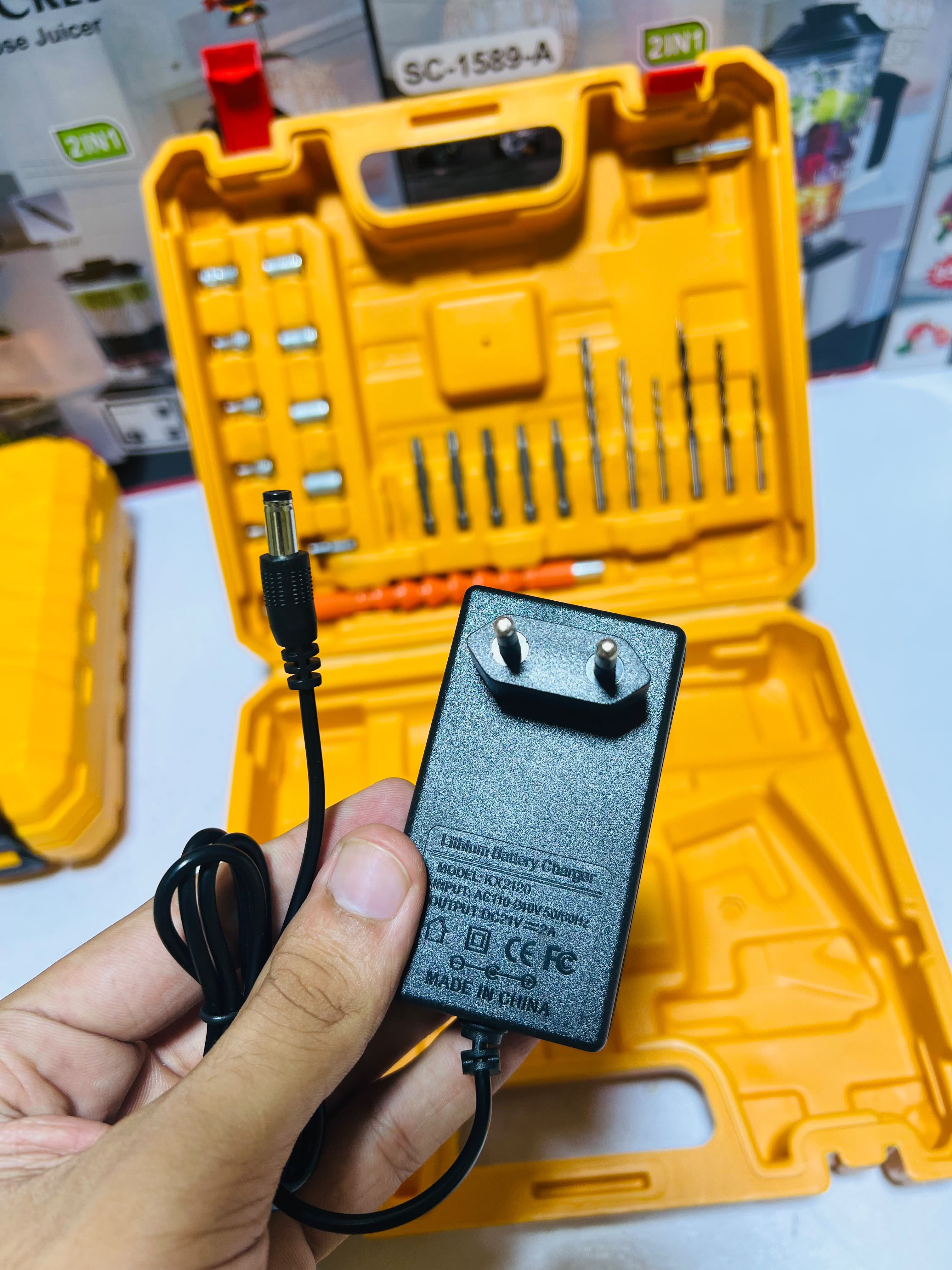 DeWalt 64V Cordless Electric Drill Machine with Battery & Carry Case Screwdriver Drill Kit